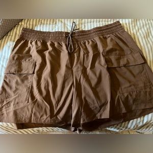 Brown Old Navy XXL high rise utility shorts